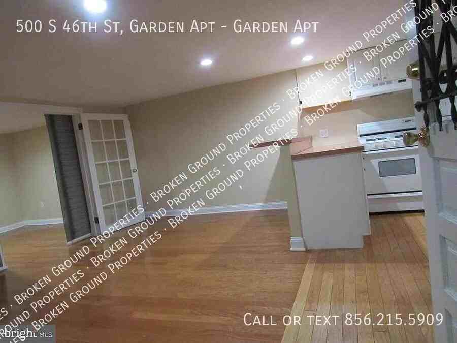 500 S 46th St - Photo 4 of 11