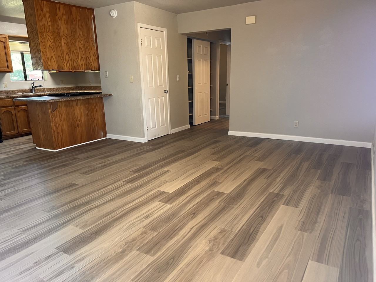 1101 S Avenue C #F - Photo 3 of 18