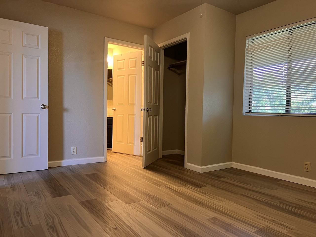 1101 S Avenue C #F - Photo 7 of 18