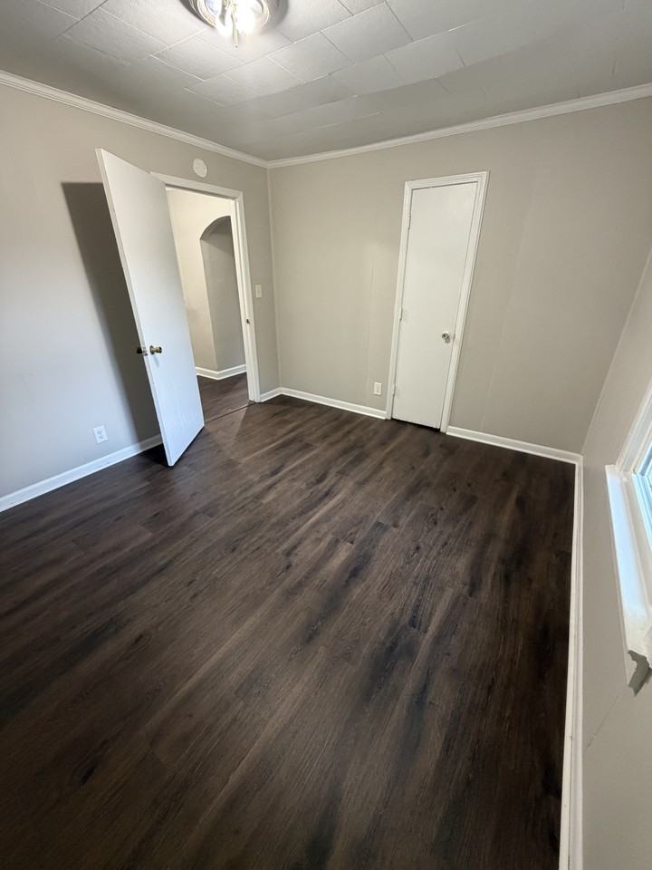 819 Chestnut St #NA - Photo 6 of 17
