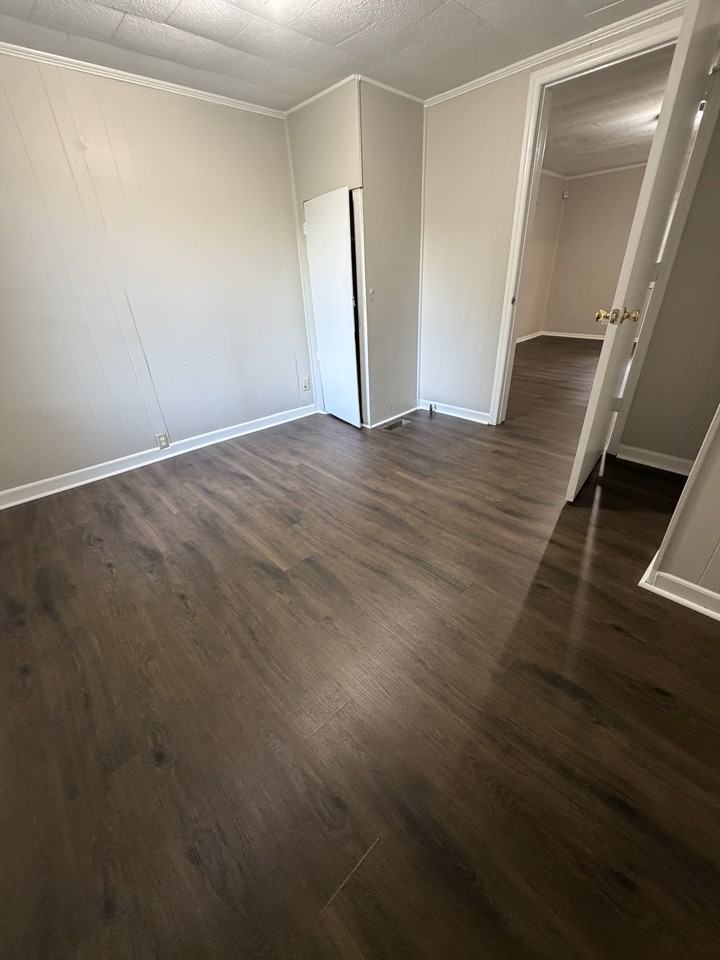 819 Chestnut St #NA - Photo 7 of 17
