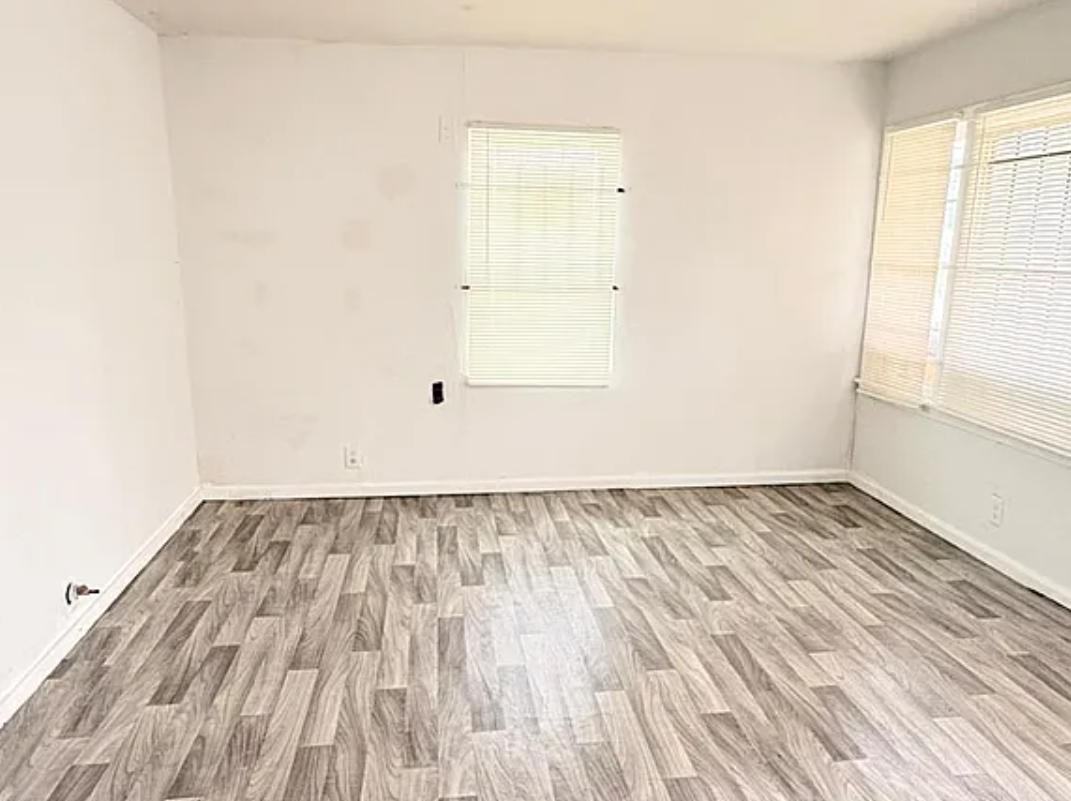 335 Delaware St #NA - Photo 4 of 11