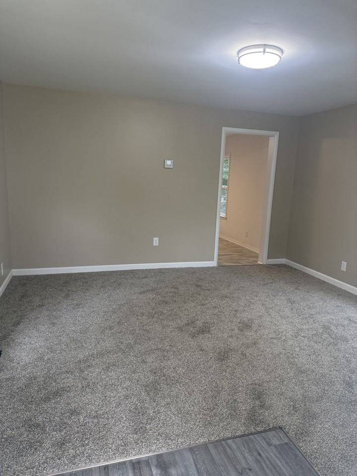 417 W Kansas Ave #NA - Photo 2 of 17