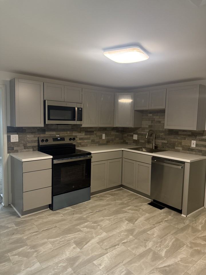 417 W Kansas Ave #NA - Photo 4 of 17