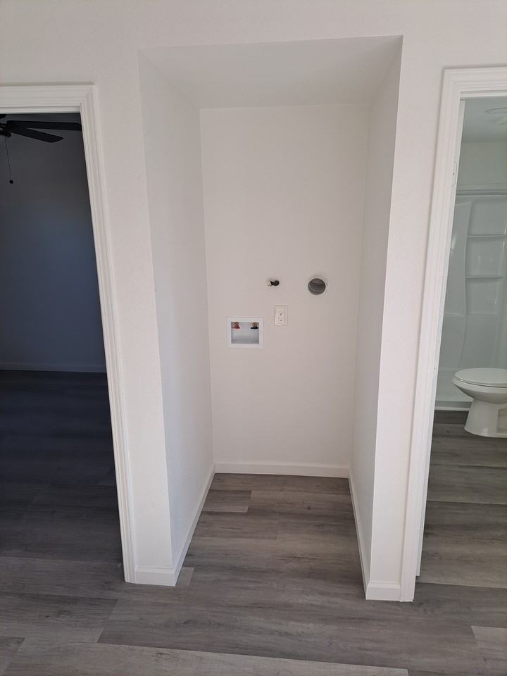 2031 C N Perry Ave #3 - Photo 5 of 6