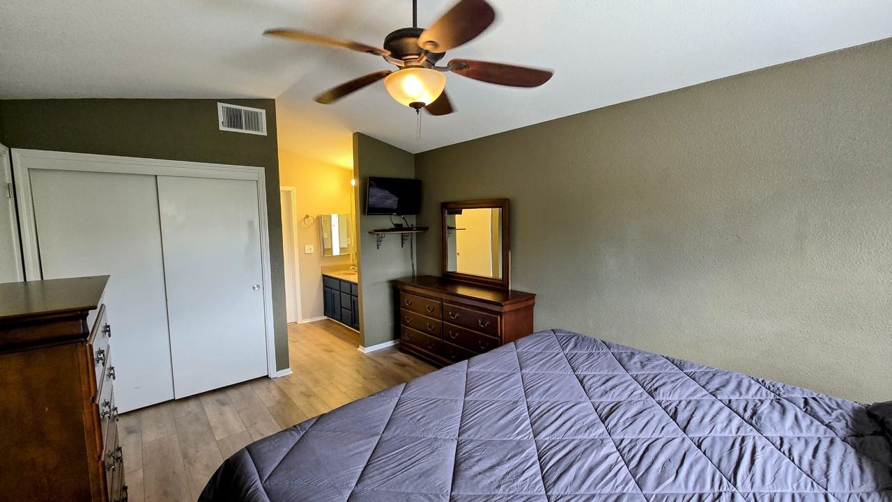 772 Meadowhawk Dr #NA - Photo 2 of 7