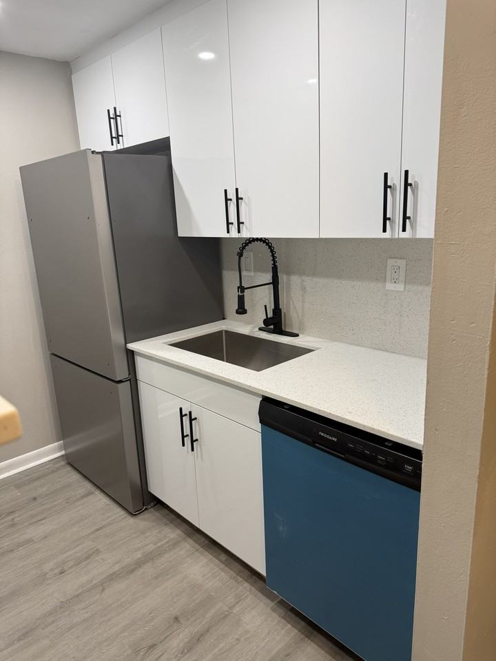 1850 N Congress Ave #207 - Photo 3 of 10