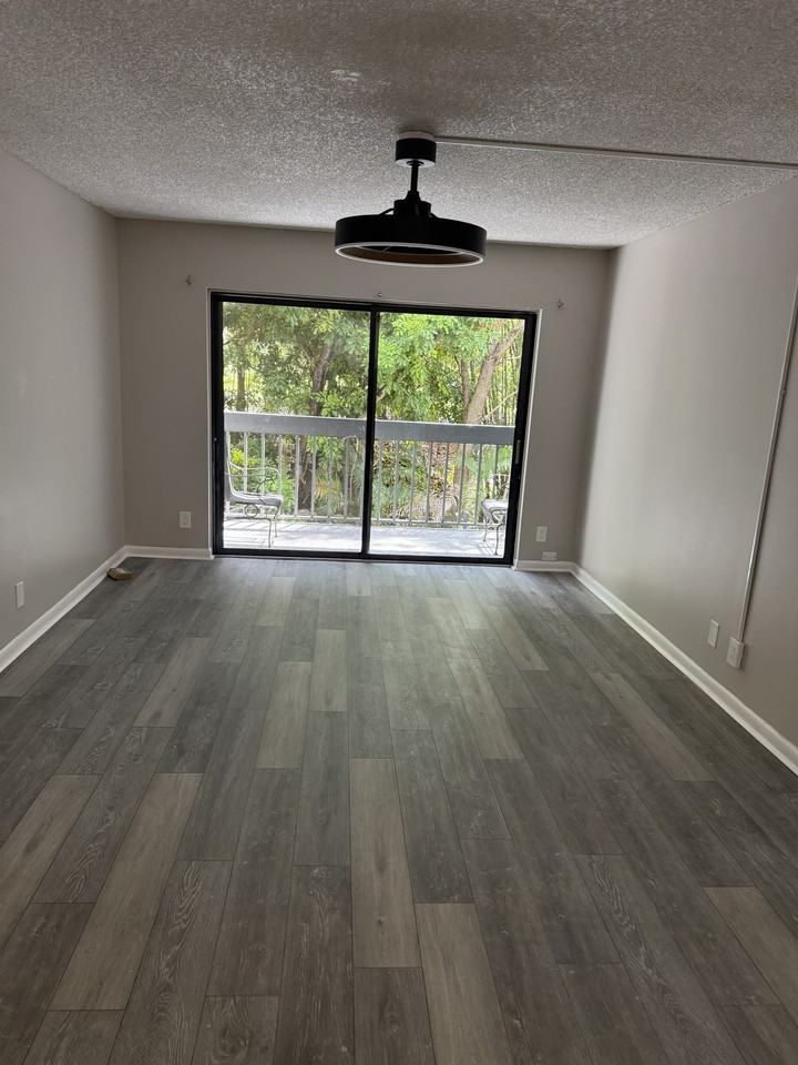 1850 N Congress Ave #207 - Photo 4 of 10