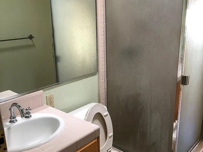 1044 Reed St #2BD - Photo 6 of 12
