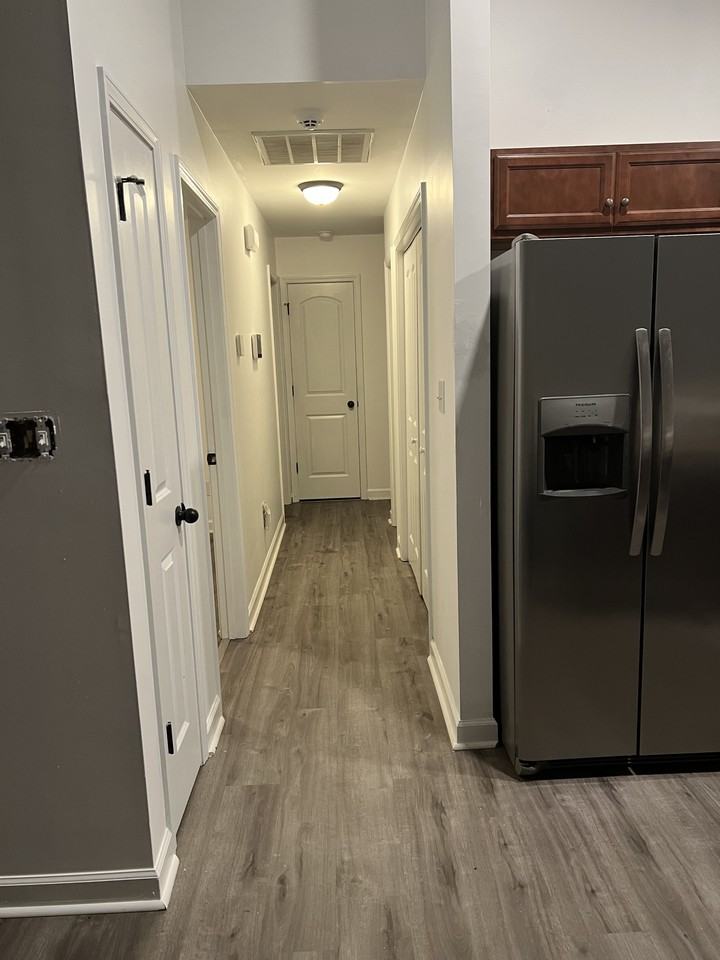 430 Mccall Dr #NA - Photo 4 of 12