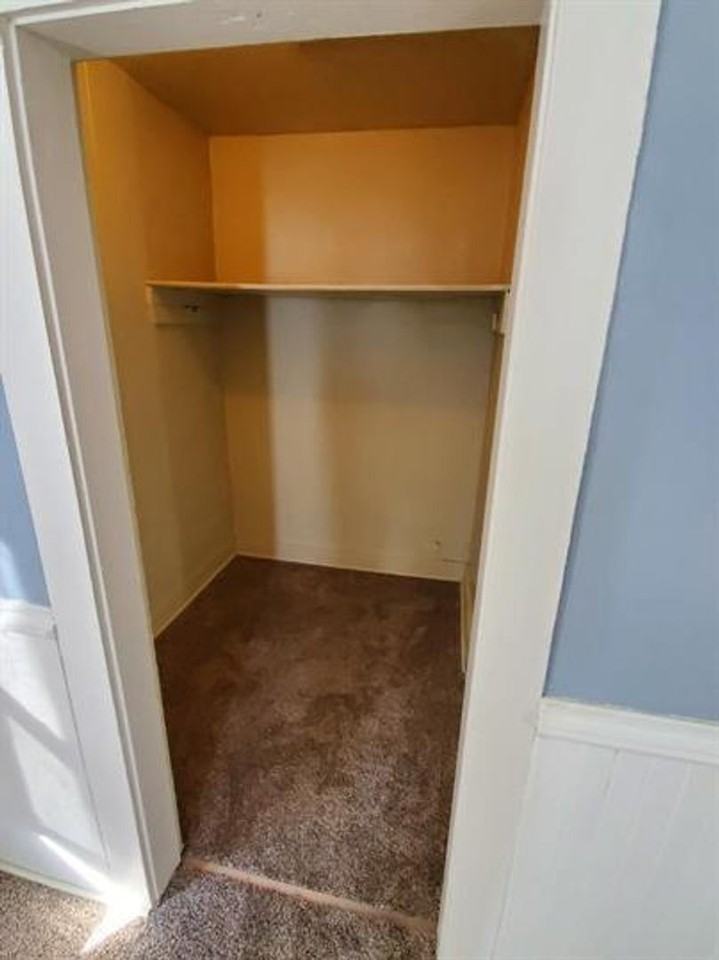 324 2nd St 4 Unit - Photo 7 of 21