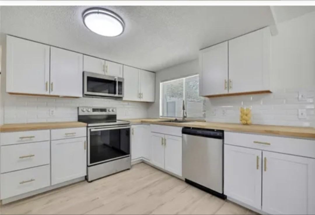 6214 Westport Dr #NA - Photo 7 of 26