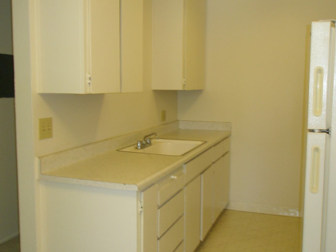 1411 Drake Dr #1 - Photo 2 of 8