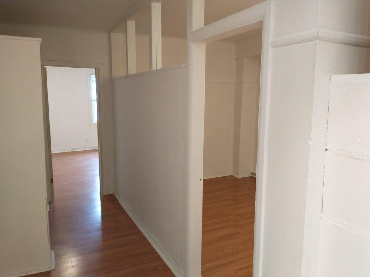 116 Dundas St - Photo 4 of 5