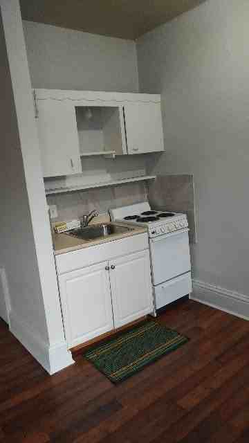 116 Dundas St