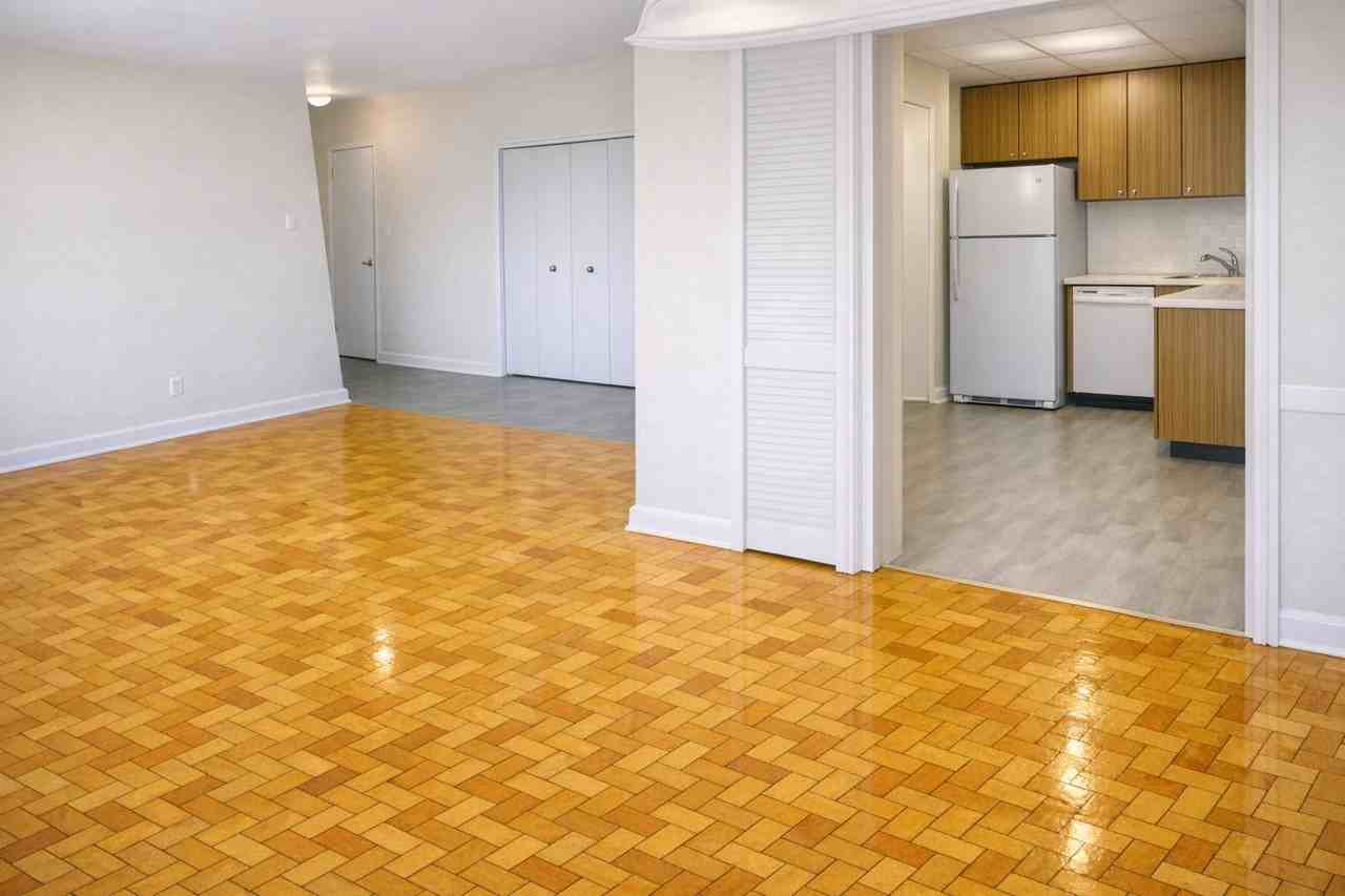 1920 Weston Rd - Photo 4 of 10