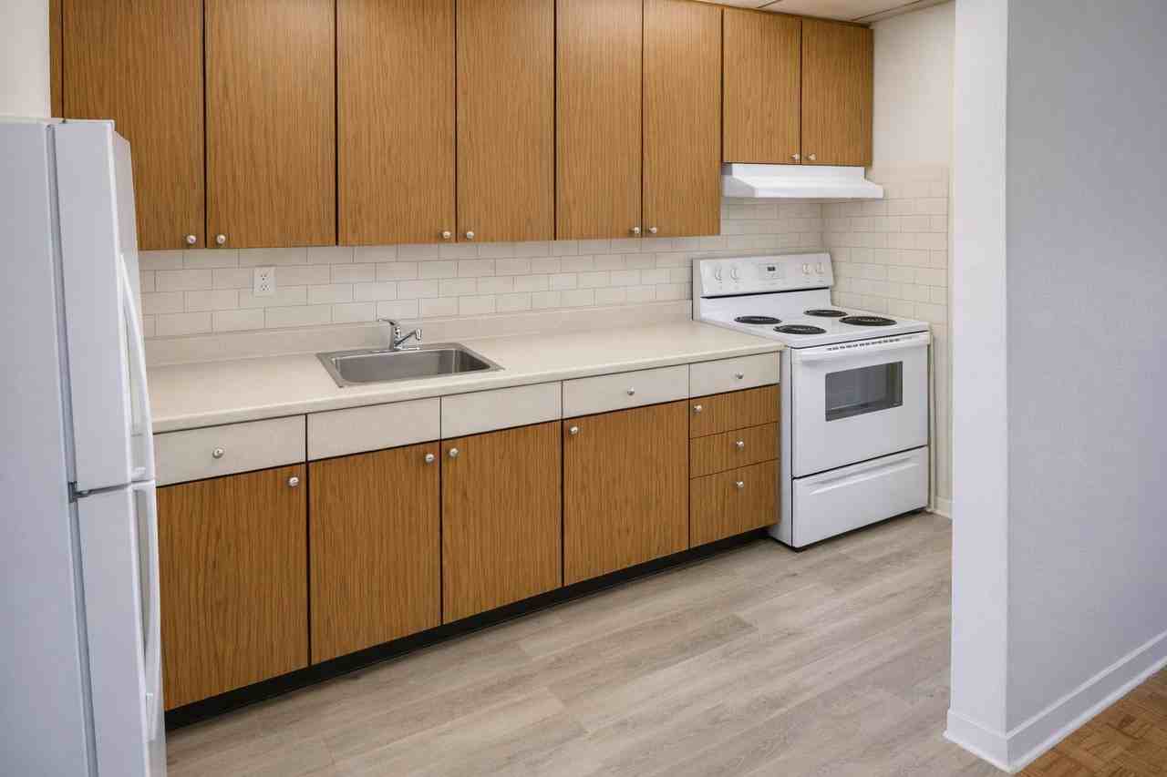 1920 Weston Rd - Photo 6 of 10