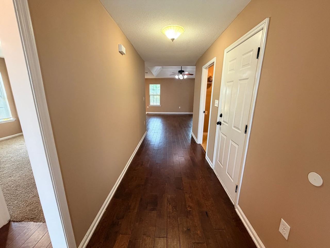 4890 Stonewall Cir - Photo 2 of 21