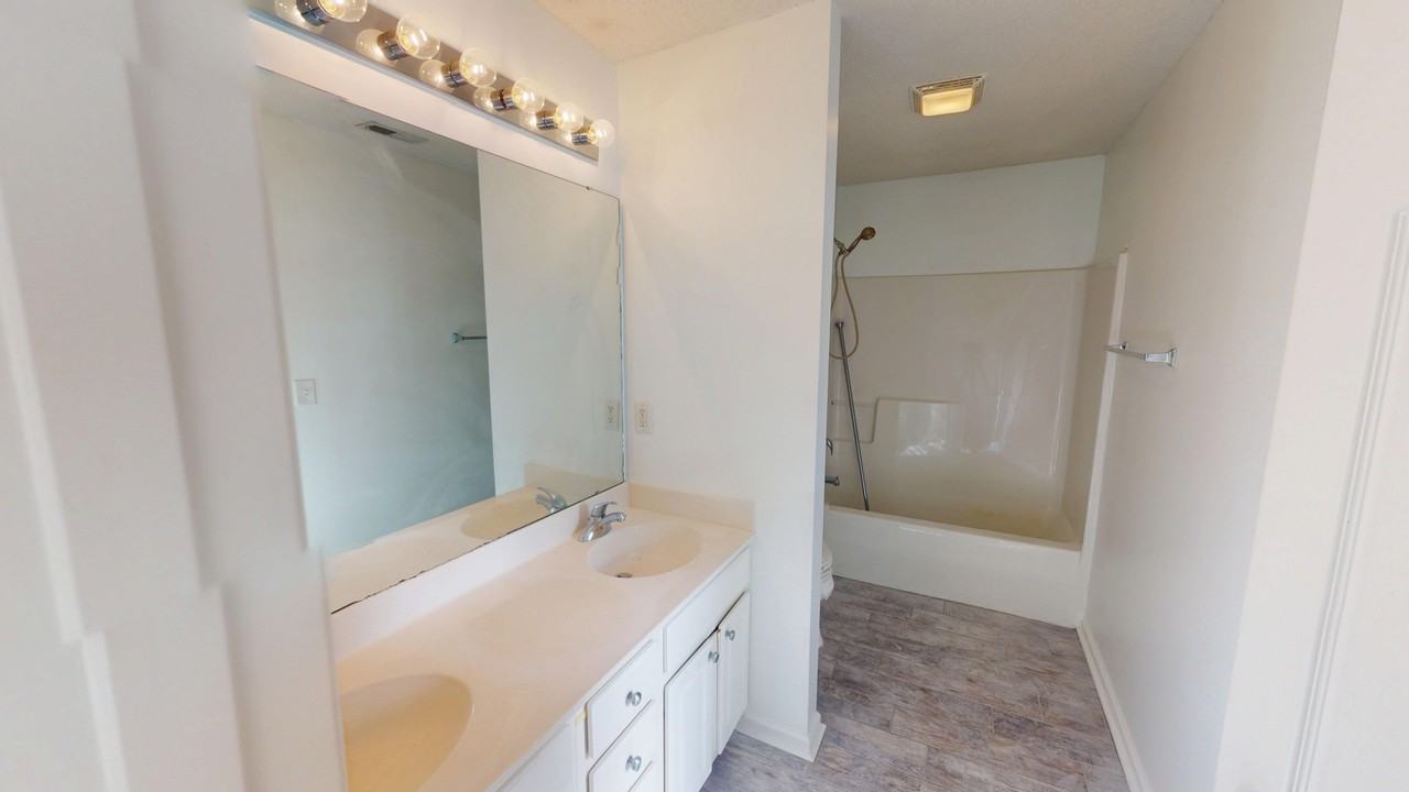 1148 Academic Dr #1 - Photo 5 of 9