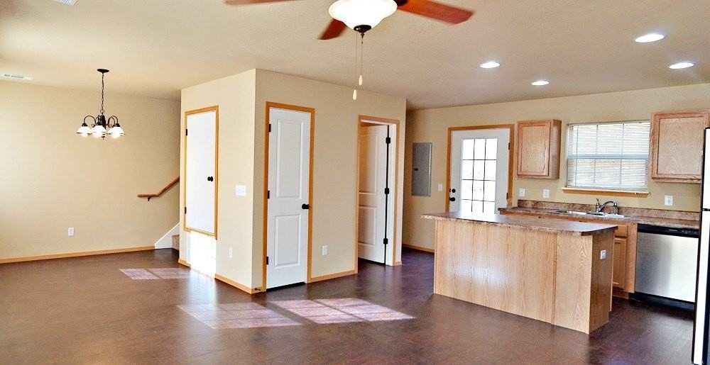 235 S Rolling Woods Way - Photo 6 of 16