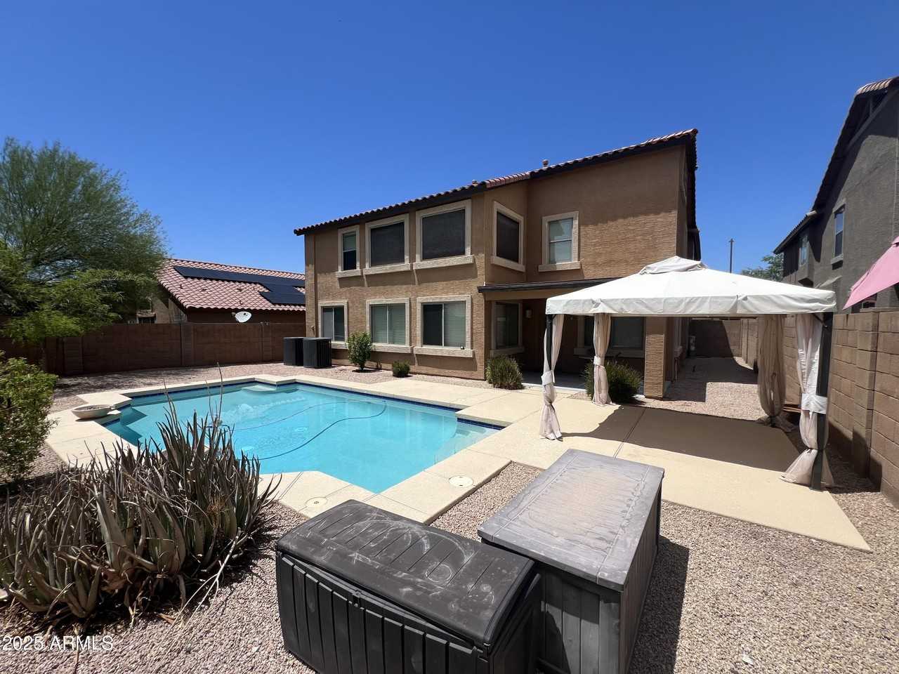 16209 W Hilton Ave - Photo 5 of 25