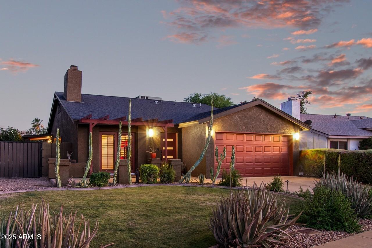 6863 E Phelps Rd - Photo 4 of 50