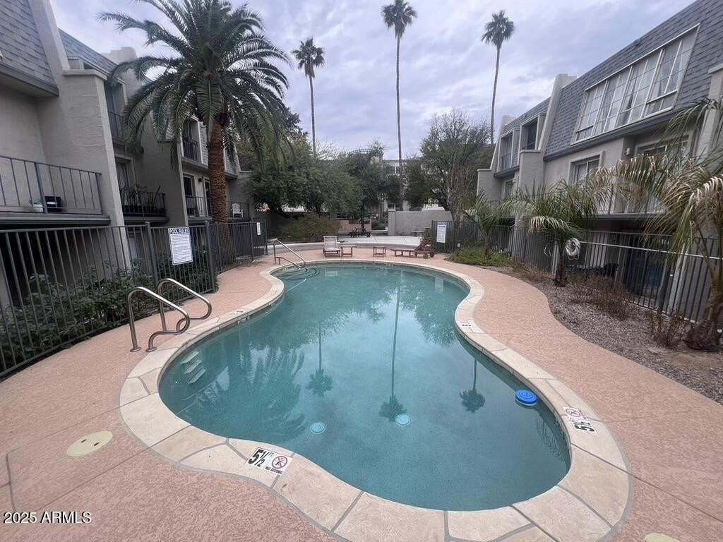 1010 E Osborn Rd #A - Photo 3 of 39