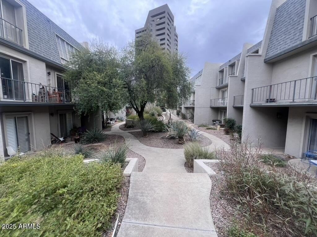 1010 E Osborn Rd #A - Photo 4 of 39
