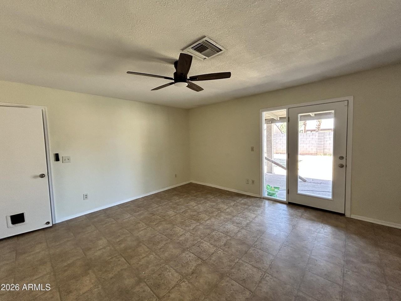 9002 W Malapai Dr - Photo 3 of 20