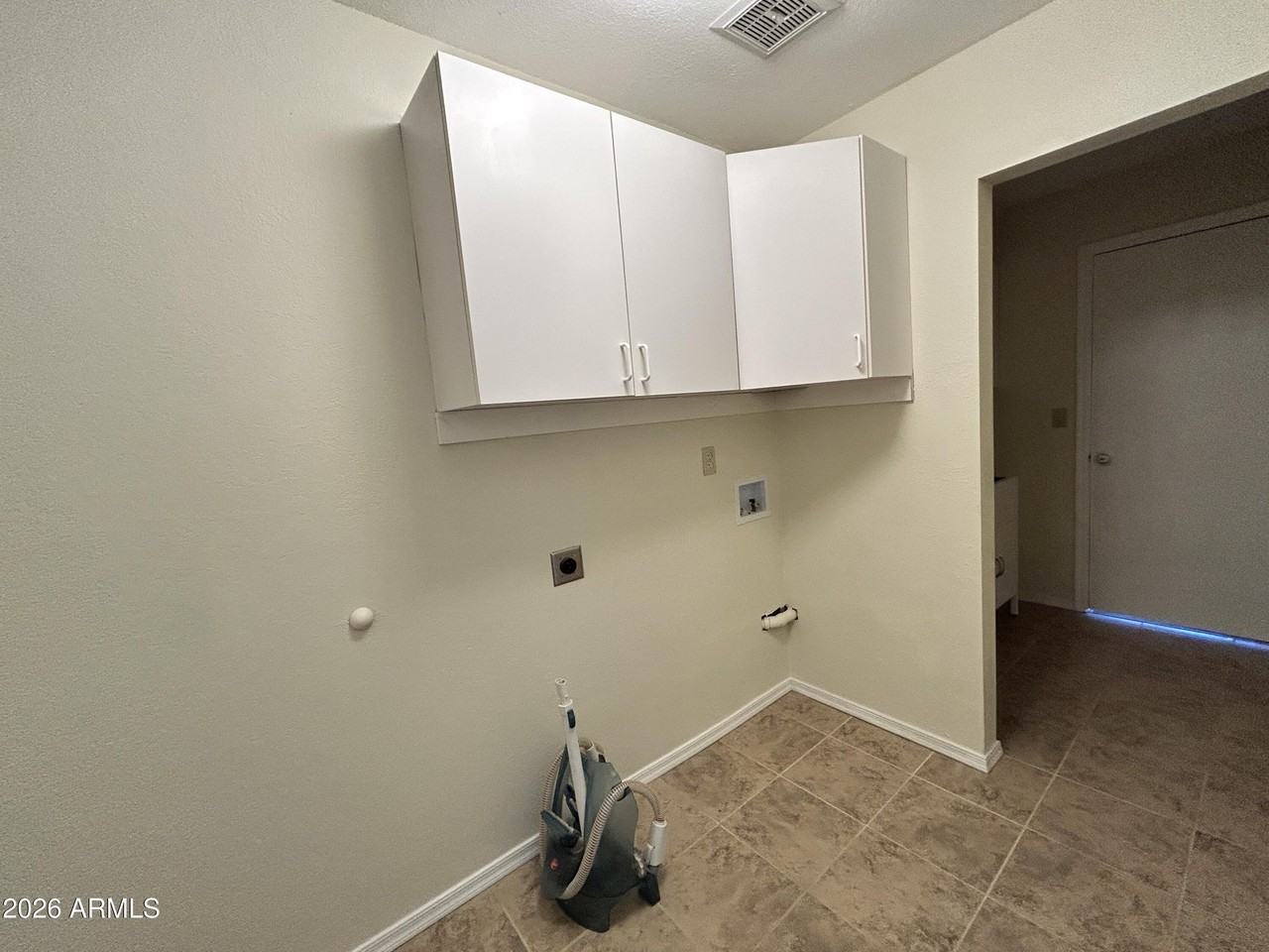 9002 W Malapai Dr - Photo 4 of 20