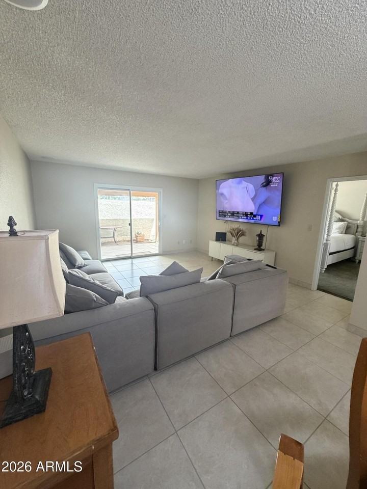13321 N 26th Ave - Photo 3 of 18