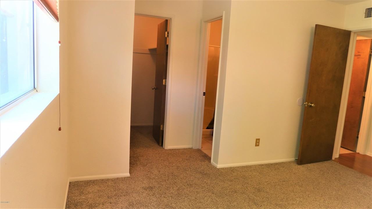 17228 N 16th Dr #4 - Photo 7 of 11