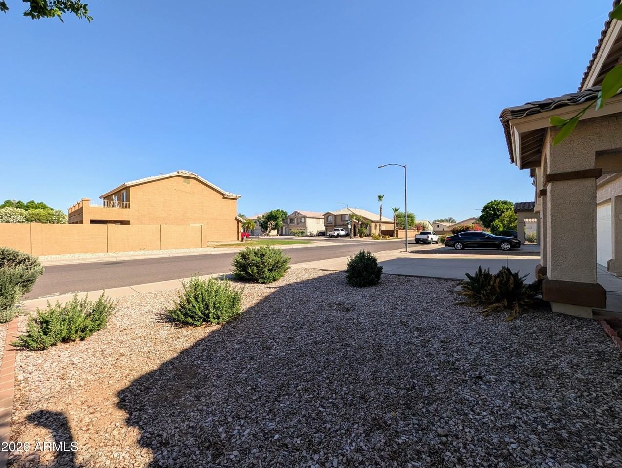6416 N 78th Ln - Photo 5 of 50