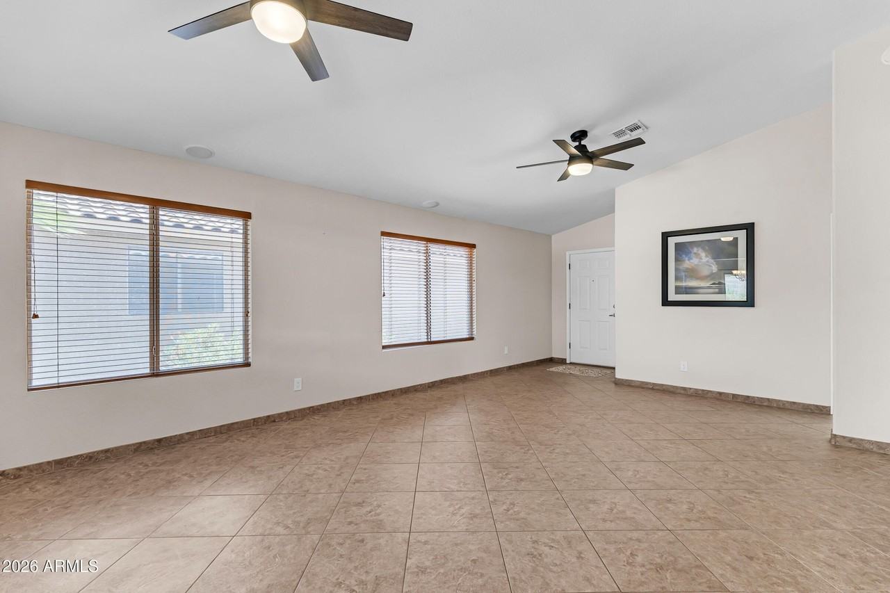 9250 E Carmel Ave - Photo 4 of 35