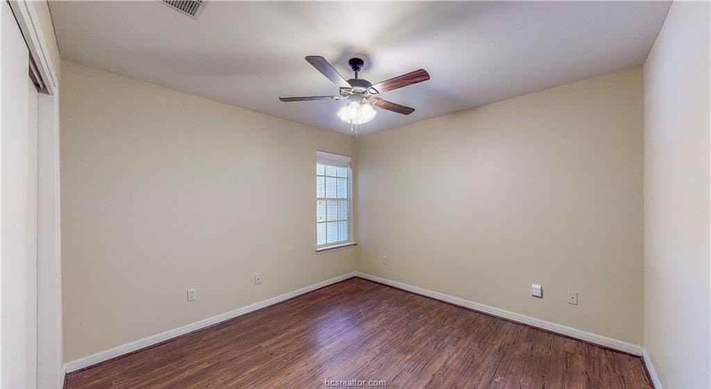 701C Balcones Dr #44 - Photo 6 of 9