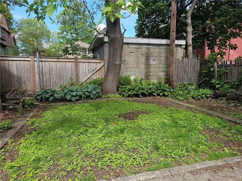 9 Rowley St #3 - Photo 7 of 21