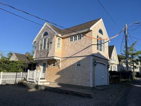 398 Commercial St - Photo 1 of 1