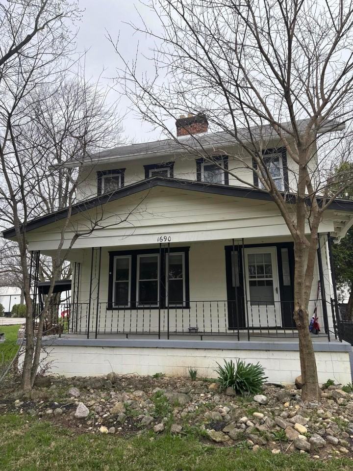 1690 Dyer Rd - Photo 2 of 23