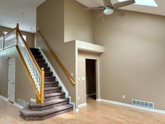 9372 Auburn Ave - Photo 3 of 26