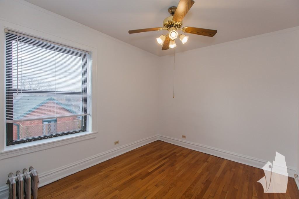 1909 W Larchmont Ave #1913-2A - Photo 3 of 8