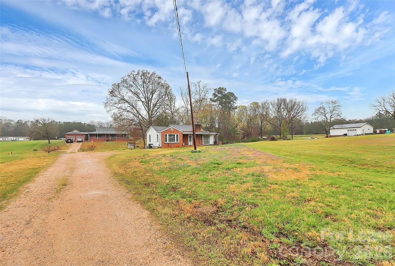 170 Shuping Mill Rd - Photo 2 of 34