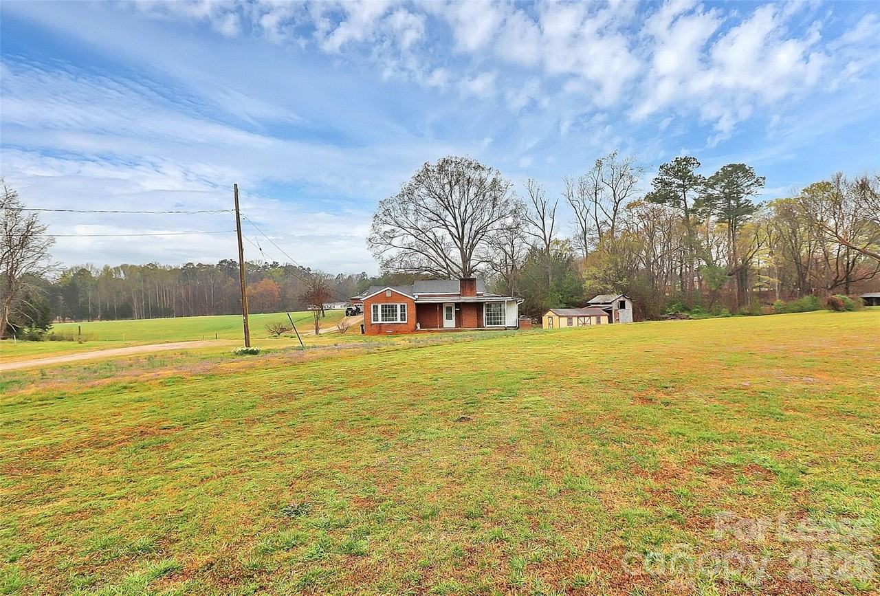 170 Shuping Mill Rd - Photo 3 of 34
