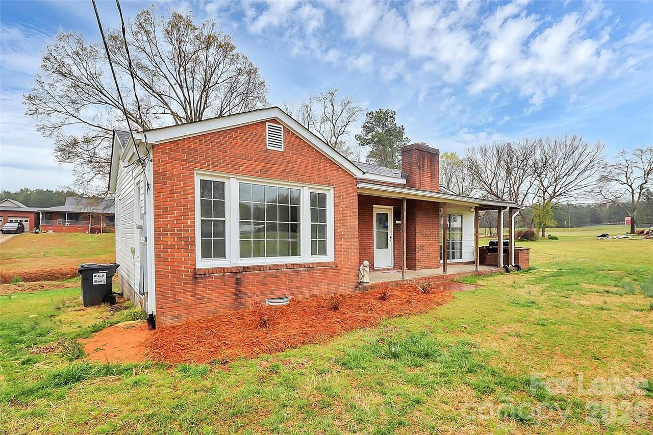 170 Shuping Mill Rd - Photo 4 of 34