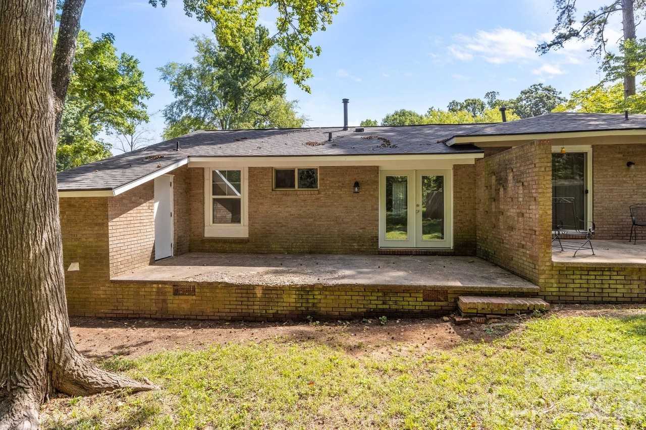 3315 Erskine Dr - Photo 6 of 22