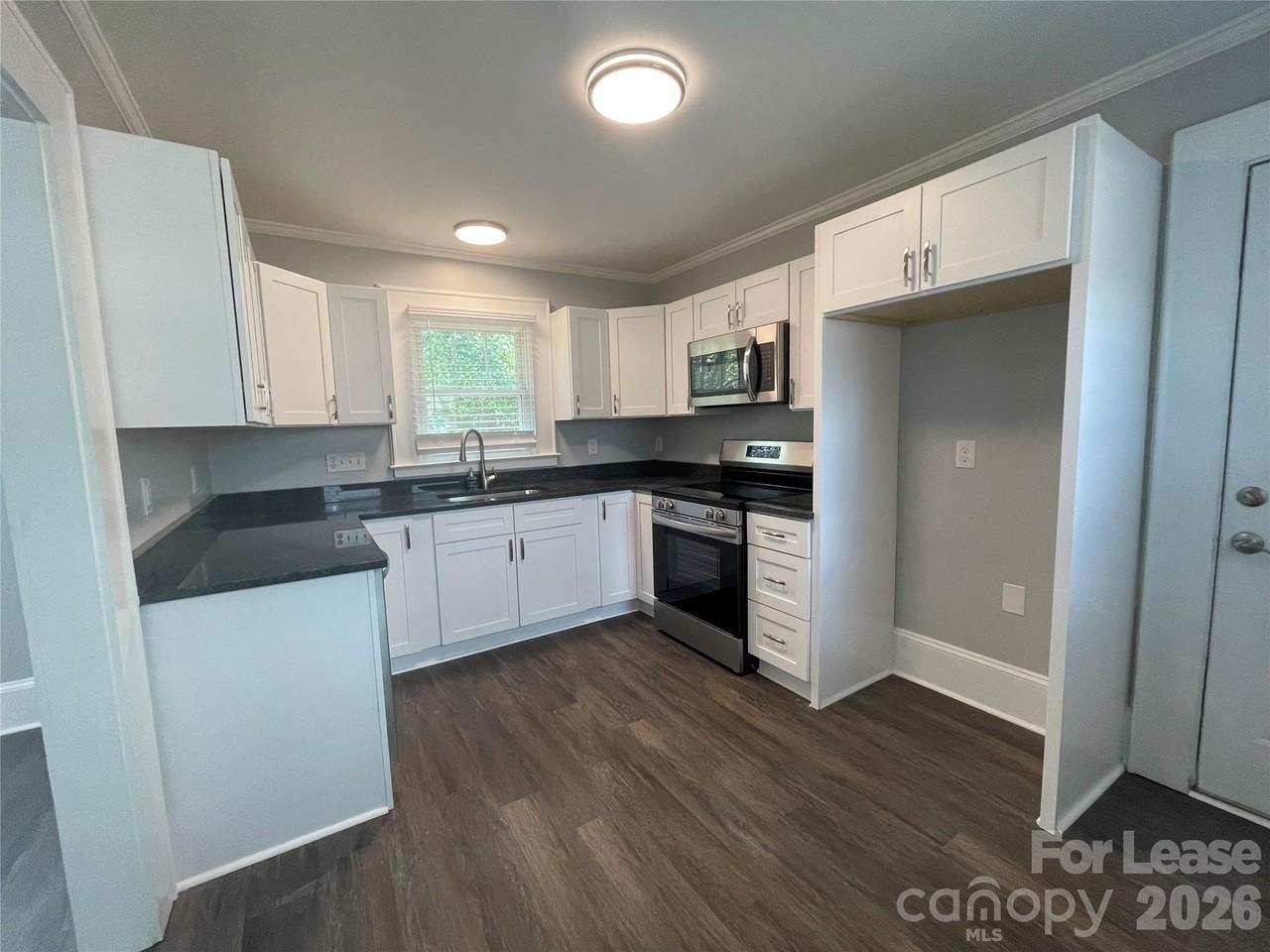 624 Pinoca Rd - Photo 5 of 30