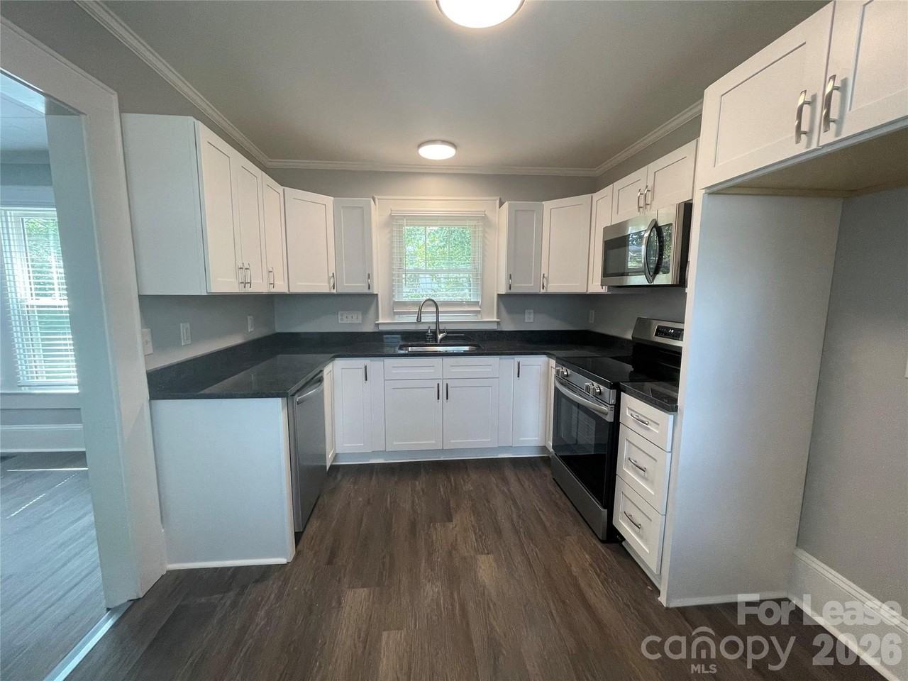 624 Pinoca Rd - Photo 7 of 30