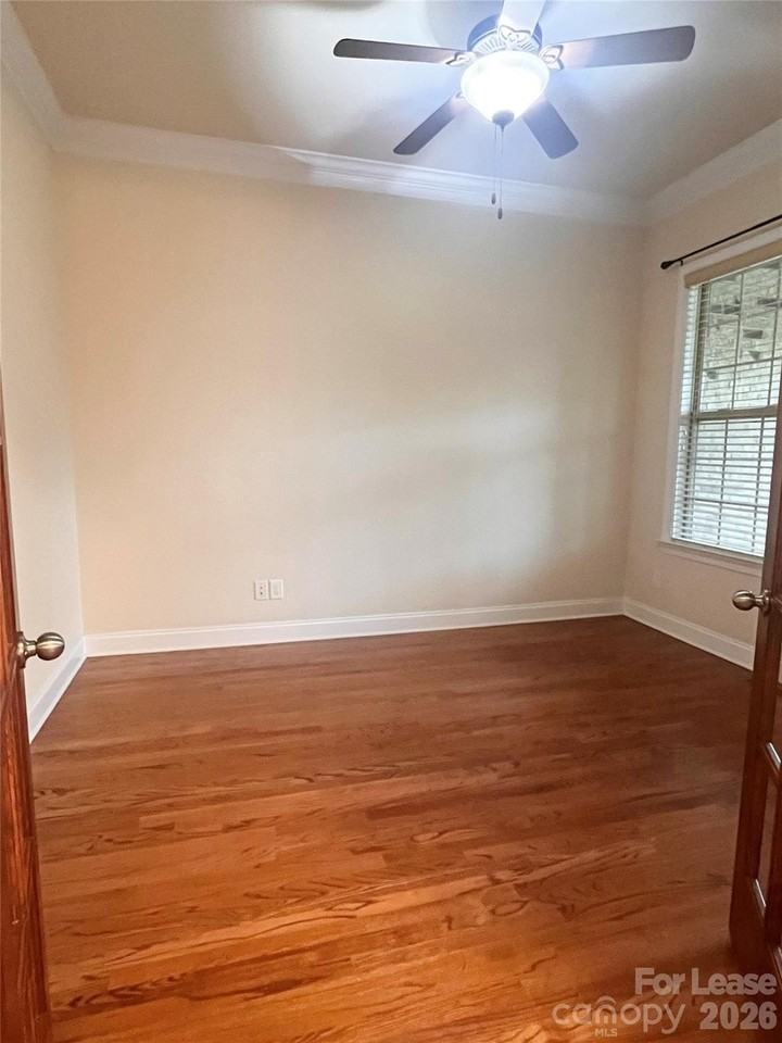 9615 Camden Town Dr Nw - Photo 4 of 23