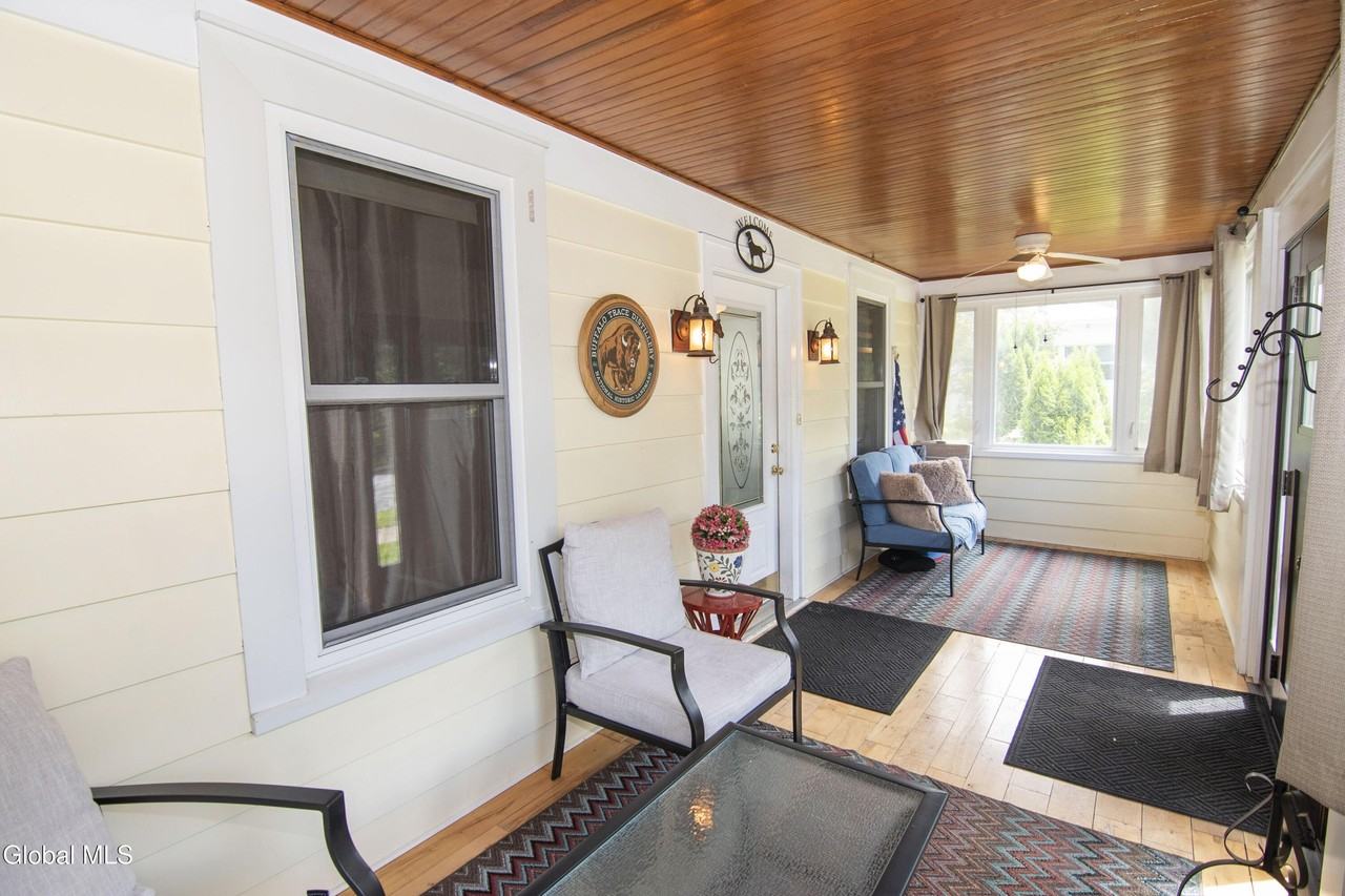 2 Ritchie Pl - Photo 2 of 13