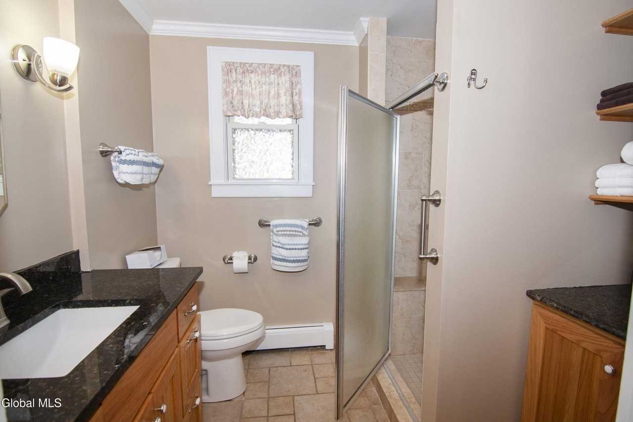 2 Ritchie Pl - Photo 4 of 13