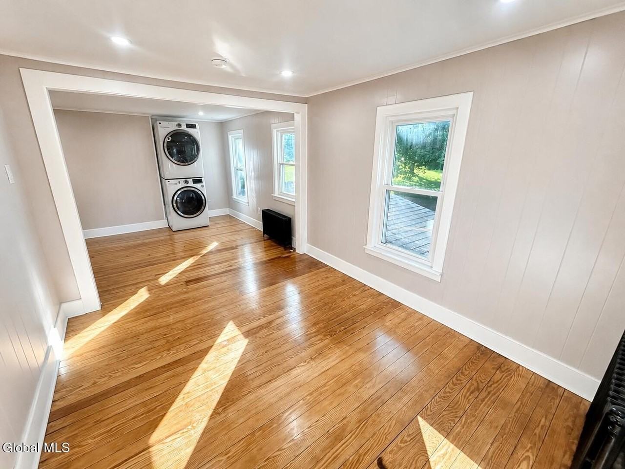 92 Bridge St #2 - Photo 4 of 9